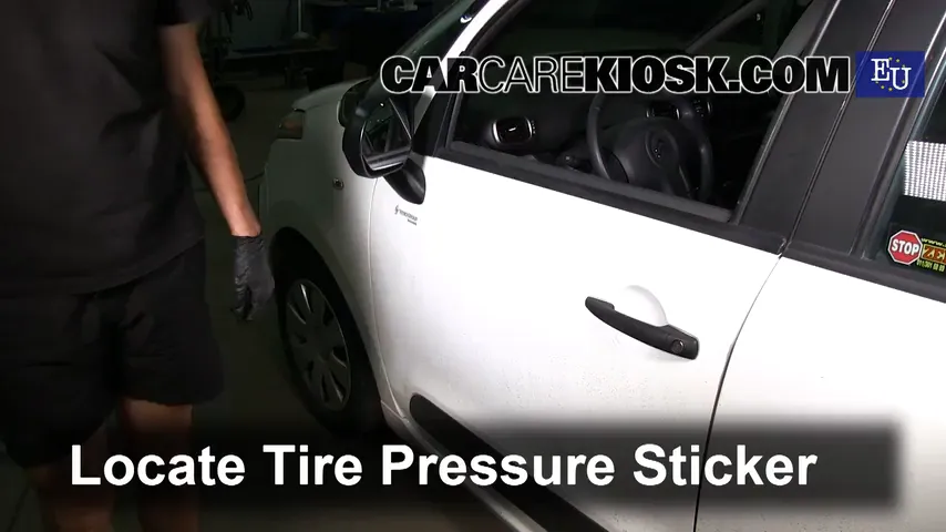 2011 Citroen C3 Picasso e-HDI Airdream 1.6L 4 Cyl. Turbo Diesel Tires & Wheels Check Tire Pressure